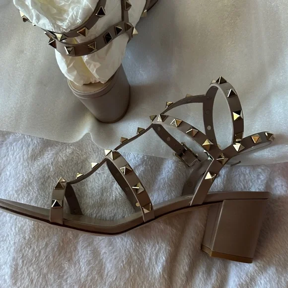 Valentino Garavani Tan Studded Sandals 60MM Rockstud Block Heal NWT dusk bag - Picture 13 of 14